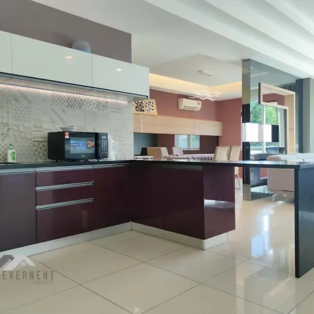 Serene Heights By Evernent Miri Exterior photo
