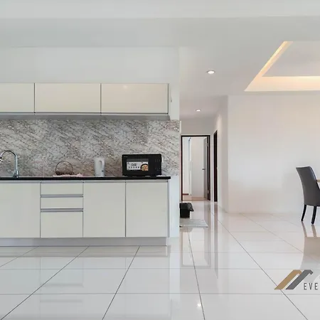 Serene Heights By Evernent Miri Exterior photo