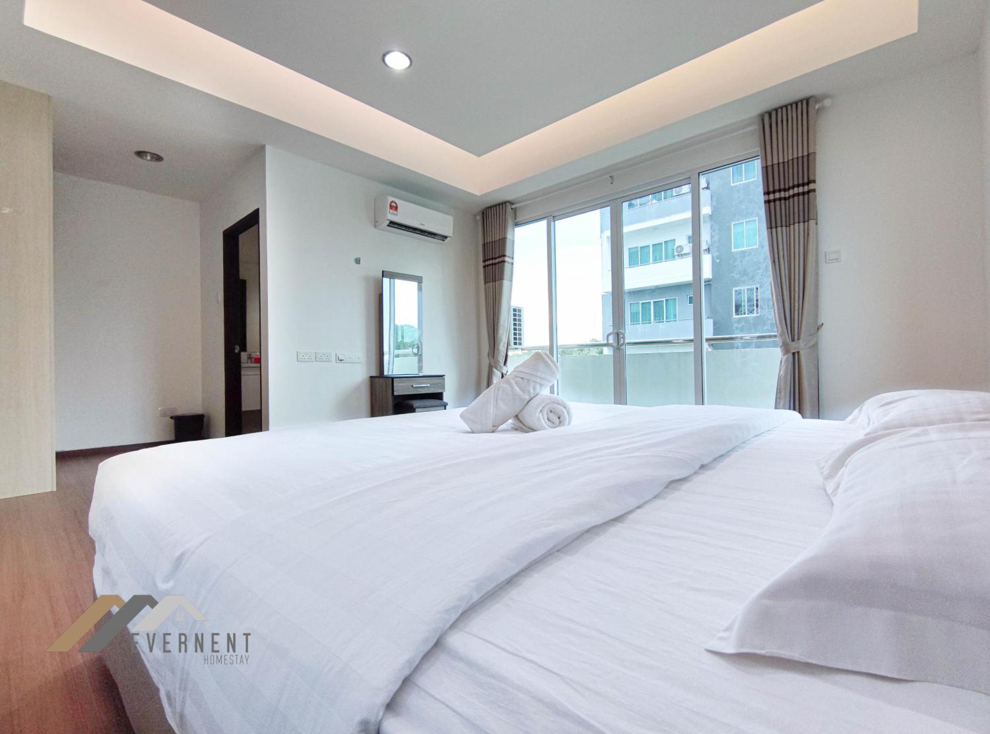 Apartment Serene Heights By Evernent *